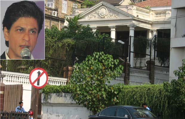 दरअसल भाजपा सांसद पूनम महाजन ने शाहरुख खान के बांद्रा वाले बंगले के पास बने रैंप को गिरा देने की मांग की है। (एक्सप्रेस फोटो)