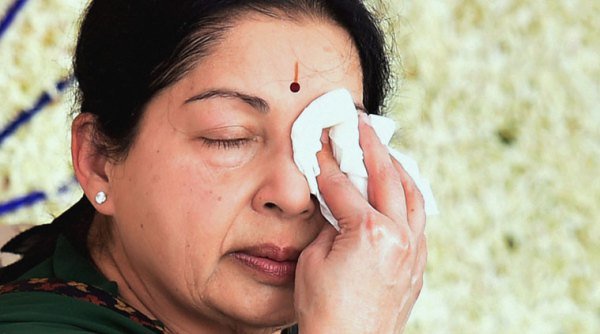 SC extends bail of Jayalalithaa
