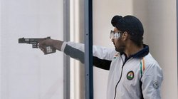 एशियाई खेल 2014: भारतीय पुरूष टीम ने 25 मीटर सेंटर फायर पिस्टल में जीता रजत