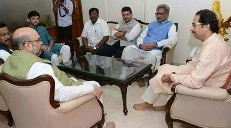 शिवसेना को भाजपा की खरी-खरी: फार्मूला मानो या अलग हो जाओ शिवसेना को भाजपा की खरी-खरी: फार्मूला मानो या अलग हो जाओ