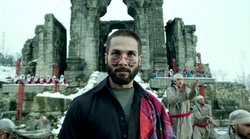 खत्म नहीं हो रही शाहिद की मुश्किलें: हैदर फिल्म का प्रदर्शन रोकने के लिए जनहित याचिका