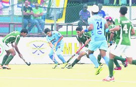 Indian Hockey Team thrashed Pakistan by 6-0