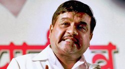 यह क्या बोल गए आर आर पाटिल:‘रेप अगर करना ही था, तो इलेक्शन के बाद करता’