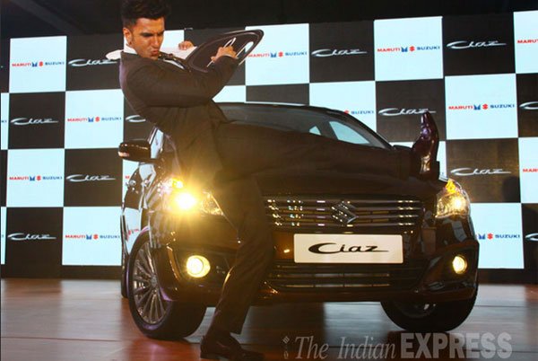 अभिनेता ऱणवीर सिंह जल्द ही फिल्म 'किल दिल' में नज़र आने वाले हैं। यह देखिए रणवीर यहां किस तरह किलर अंदाज़ में 'सियाज' को कर रहे लॉन्च। (फोटो: अमित चक्रवर्ती)