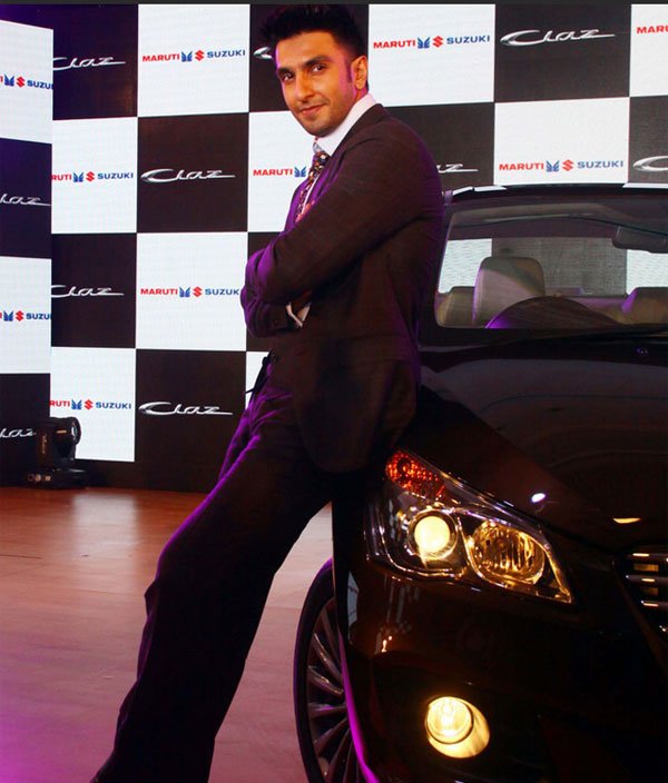 रणवीर सिंह का यूं सेडान कार 'सियाज' को लॉन्च करने का अंदाज़ वहां मौजूद सभी लोगों को खूब भाया। (फोटो: अमित चक्रवर्ती)