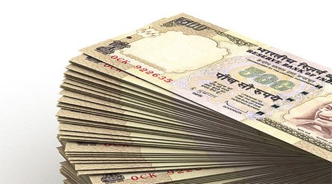 शुरुआती कारोबार में रुपया 15 पैसे कमजोर