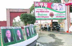 मुलायम सिंह यादव का शाही बर्थडे कल, लंदन से आई बग्घी