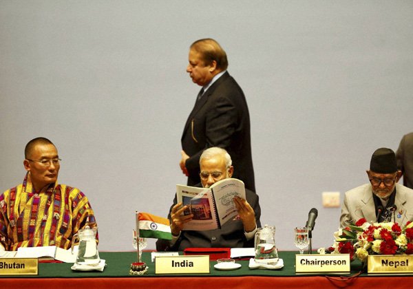 Modi Sharif SAARC Summit