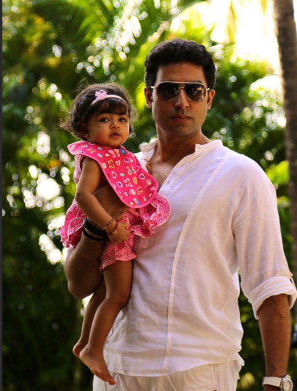 वहीं पापा अभिषेक बच्चन भी अपनी बेटी अराध्या के लिए कुछ भी कर सकते हैं