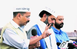 AAP, Aam Aadmi Party, AAP Crisis, Arvind Kejriwal, Yogendra Yadav, Prashant Bhushan, AAP National Council, AAP Meeting, Delhi News