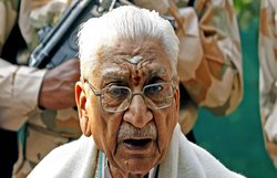 800 साल बाद दिल्ली पर शासन करने आए हैं ‘गौरवशाली हिंदू’: विहिप