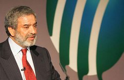 प्रतिबंधित खिलाड़ियों के मामले में सावधानी बरतना जरूरी: एहसान मनी