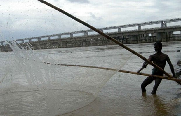 50 Indian Fishermen arrested in Paki