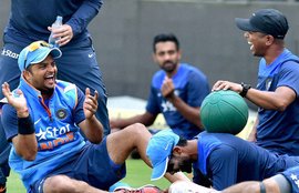 भारतीय क्रिकेट टीम,त्रिकोणीय एक दिवसीय क्रिकेट, सेमीफाइनल,आस्ट्रेलिया, इंग्लैंड,India,england, 6th odi ,perth,semi final