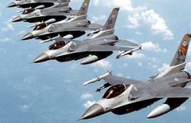 US air strikes target IS