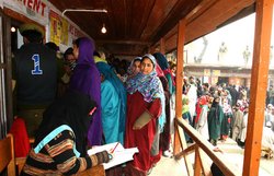 विधानसभा चुनाव: जम्मू-कश्मीर में 71.28, झारखंड में 62 फीसद मतदान