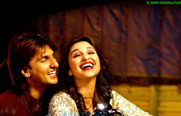 बड़े पर्दे पर रिलीज़ हुई परिणीति चोपड़ा-रणवीर सिंह कि फिल्म 'किल दिल' (फोटो: बॉलीवुड हंगामा)