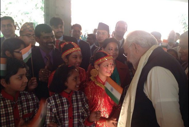 शिखर सम्मेलन का विषय शांति एवं समृद्धि के लिए गहरा क्षेत्रीय एकीकरण है और कई सदस्य देशों के राजनयिकों का कहना है कि शिखर सम्मेलन से कुछ क्षेत्रों में नई सफलताएं मिलने की उम्मीद है।