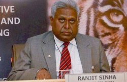 2G घोटाले की जांच से हटाए गए सीबीआई निदेशक रंजीत सिन्हा