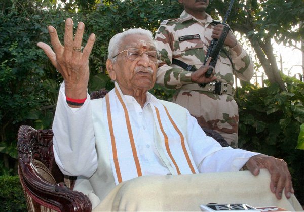 विश्व का धर्मान्तरण नहीं बल्कि उसका दिल जीतना चाहते हैं: विहिप