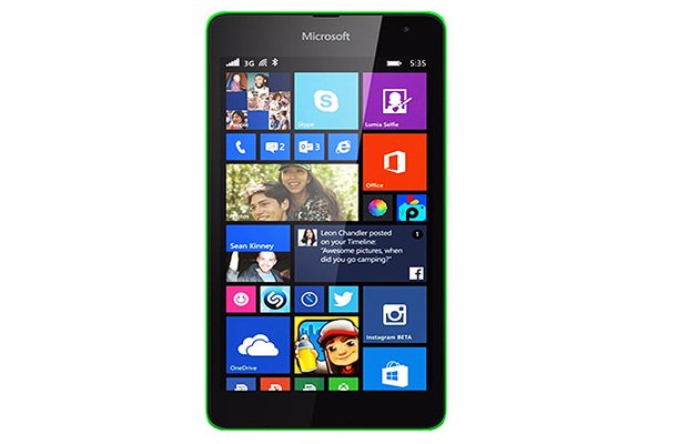 कैमरा: Microsoft Lumia 535 में पांच मेगापिक्सल का फ्रंट कैमरा होने की वजह से इसे सेल्फी कैमरा कहा जा कहा है। लेकिन इसके साथ ही इसमें लेड फ्लैश और ऑटो फोकस के साथ रियर कैमरा की भी सुविधा दी गई है। इस फ़ोन का फ्रंट कैमरा वाइड एंगल शॉट लेने में सक्षम है जो इसे और भी ख़ास बनाता है।