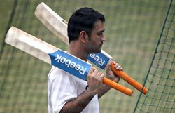 मेलबर्न टेस्ट ड्रा होने से ख़ुश हैं धोनी