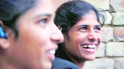 रोहतक छेड़छाड़ मामला: लड़कियों के बहादुरी सम्मान पर रोक, सीएम खट्टर ने दिए जांच के आदेश