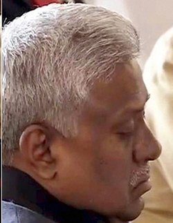 नरेंद्र मोदी के भाषण के दौरान झपकी लेते रहे सीबीआई प्रमुख