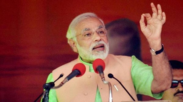 नरेंद्र मोदी के 84.2 लाख फॉलोअर्स हैं। 2014 में मोदी के फॉलोअर्स की संख्या में सबसे ज्यादा 54.45 प्रतिशत यानी 46.2 लाख का इजाफा हुआ है। (फ़ोटो-एक्सप्रेस)