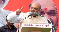 सारदा घोटाले के आरोपियों को बचा रही हैं ममता: अमित शाह