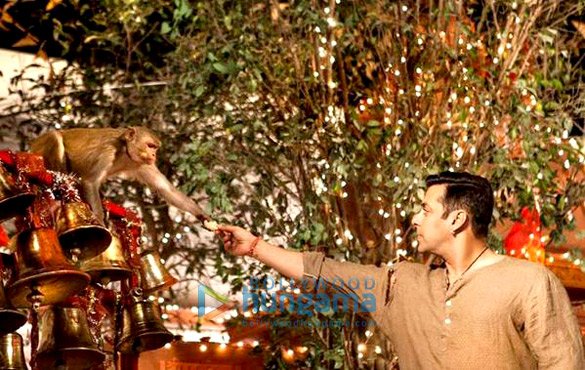 अभिनेता सलमान खान अपनी अपकमिंग फिल्म 'बजरंगी भाईजान' में एक अलग रूप में नज़र आने वाले हैं। (फोटो: बॉलीवुड हंगामा)