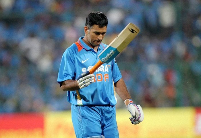 भारतीय टीम के कप्तान एमएस धोनी (फोटो: भाषा)