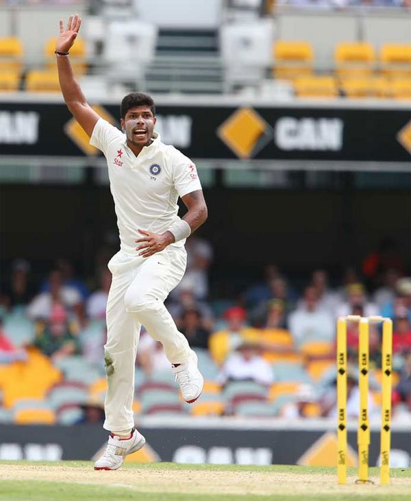 दूसरे दिन का खेल खराब रोशनी के कारण समय से पहले खत्म करना पड़ा। मेजबान टीम अब तक भारत से 187 रन पीछे है। (फोटो: एपी)