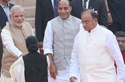 बीमा और कोयला क्षेत्र में सुधार के लिए सरकार ला सकती है अध्यादेश