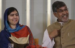 नोबेल के संग्रहालय में: मलाला का दान किया परिधान और सत्यार्थी के हस्ताक्षर वाली कुर्सी