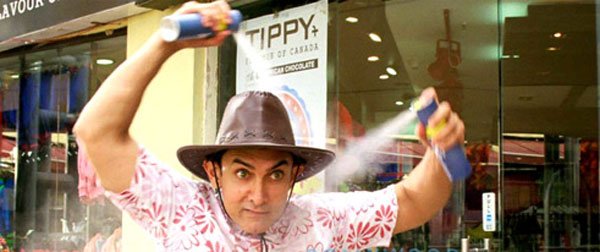 आमिर खान ने फिल्म के टीज़र रिलीज़ पर कहा था कि 'मेरे 25 सालों के फ़िल्मी सफ़र में मैंने अनेको किरदार किए, जिसमे सबसे मुश्किल रोल यही है। (फोटो: बॉलीवुड हंगामा)
