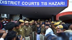 दिल्ली रेप केस: पुलिस रिमांड पर भेजा गया बलात्कार का आरोपी चालक