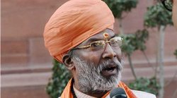 साक्षी महाराज को ‘गोडसे बयान’ पर खेद, कहा- मैं अपने शब्द वापस लेता हूं