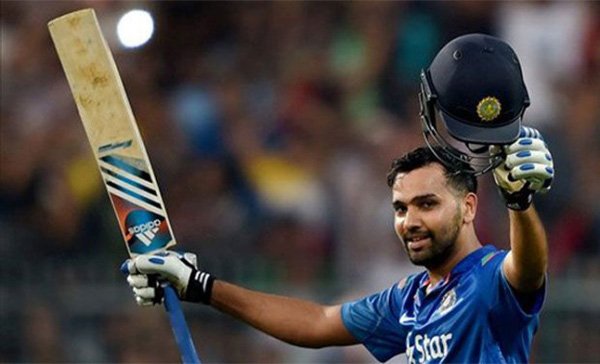 Team India: ऑस्ट्रेलिया के खिलाफ टेस्ट सीरीज में कुछ खास नहीं करने के बावजूद रोहित शर्मा को एकदिवसीय मैच में उनकी लंबी पारियों को ध्यान में ऱखते हुए चयनकर्ताओं ने उनमें भरोसा दिखाया है।