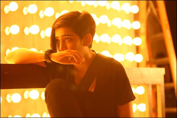Akshara Haasan: अक्षरा कमल हासन और सारिका की छोटी बेटी हैं। कमल हासन और उनकी पत्नी 2002 में एक दूसरे से अलग हो गए थे और उसके दो साल बाद दोनों ने तलाक ले लिया। (फ़ोटो-बॉलीवुड हंगामा)