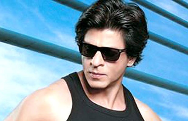 प्रिंट में शाहरूख खान एक धातु के सांचे में ढले दिख रहे हैं जिसमें एसआरके अपने जानी मानी अदा दोनों हाथों को फैलाते हुए खड़े दिखाई दे रहे हैं।