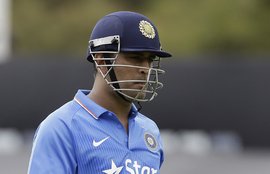 MS Dhoni, Dhoni Tri Series, Dhoni ODI