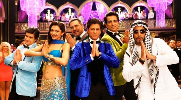 इस दौड़ में साल 2014 की सबसे बड़ी हिट 'हैप्‍पी न्‍यू ईयर', 'पीके' और 'किक' पीछे रह गई है।