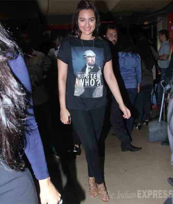 Badlapur Screening: स्क्रीनिंग पर पहुंचीं 'दबंग' अभिनेत्री सोनाक्षी सिन्हा। (स्रोत-वरिंदर चावला)