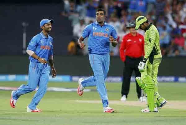 Live IND vs PAK, IND vs PAK World Cup, IND vs PAK Score