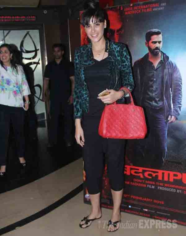 Badlapur Screening: वरुण धवन के साथ 'मैं तेरा हीरो' में बतौर अभिनेत्री काम कर चुकीं नरगिस फाखरी भी बदलापुर के स्क्रीनिंग पर पहुंचीं। (स्रोत-वरिंदर चावला)