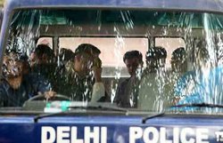 कॉरपोरेट जासूसी प्रकरण: पेट्रोकेमिकल कंपनी के कार्यालय पर छापा