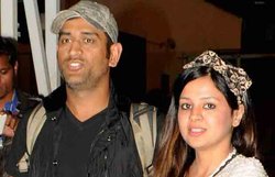 धोनी के घर आई एक नन्हीं परी