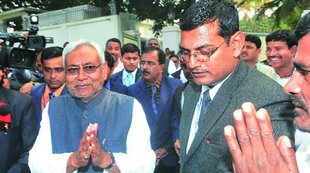 Bihar crisis, nitish kumar, jitan ram manjhi, BJP, modi, oath, lalu, Mamata, national news, hindi news
