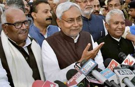 Nitish Kumar, Nitish Kumar Bihar, CM Nitish Kumar, Janata Parivar, Nitish Janata Parivar, JDU, RJD, Lalu Yadav, Bihar News